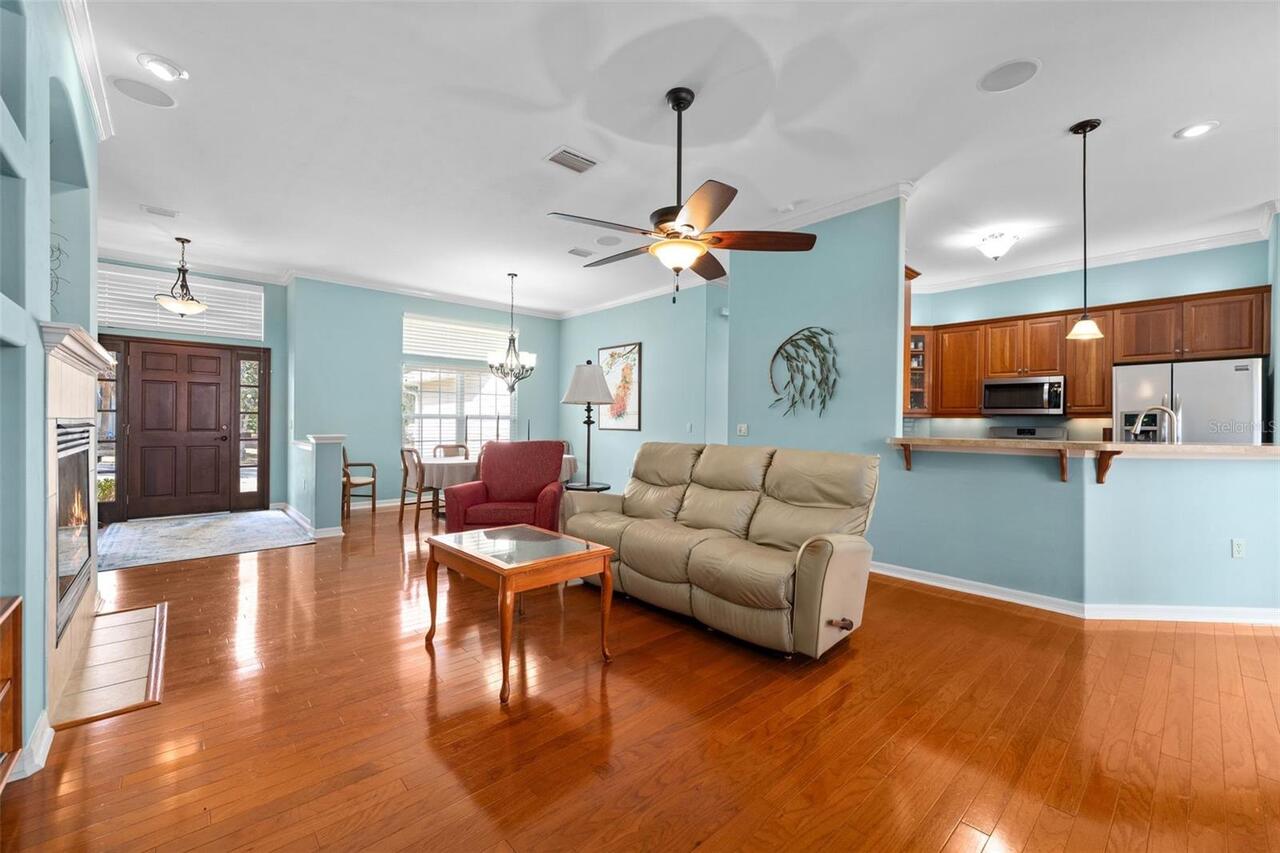 Listing Photo 8