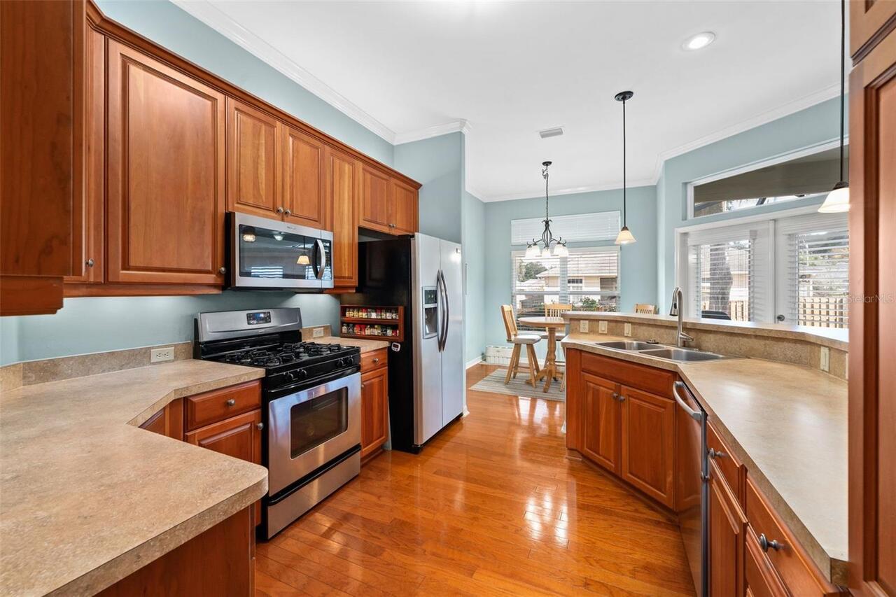 Listing Photo 10