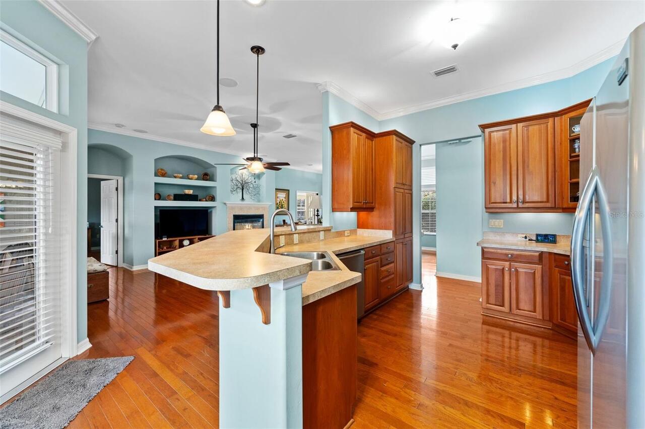 Listing Photo 11