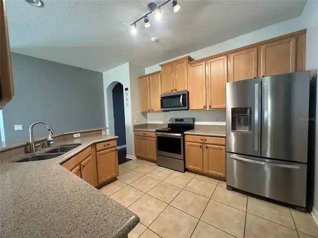 Listing Photo 5