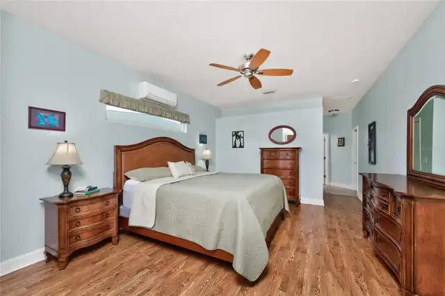 Listing Photo 29