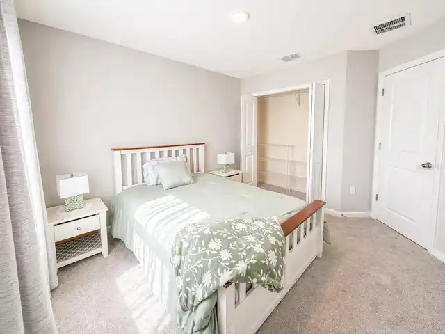 Listing Photo 28