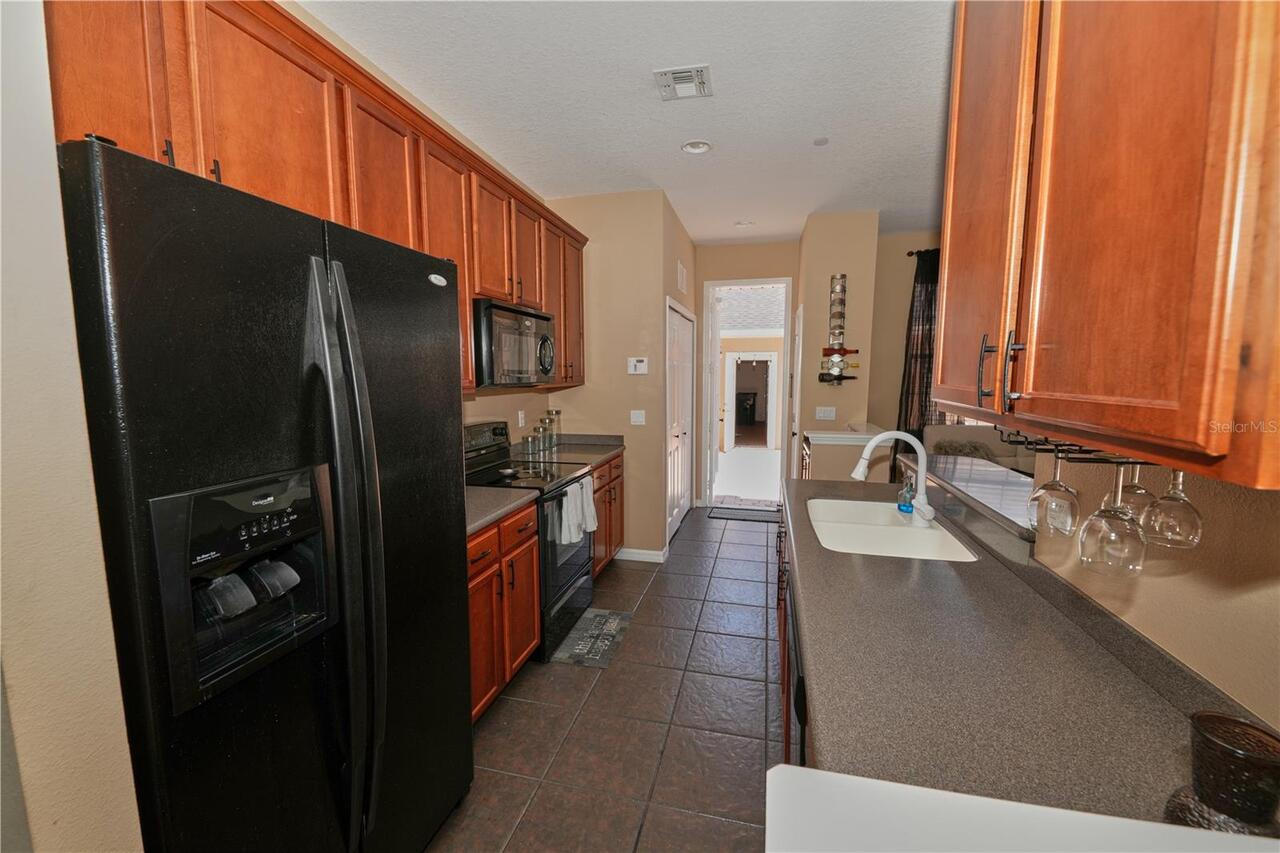 Listing Photo 9