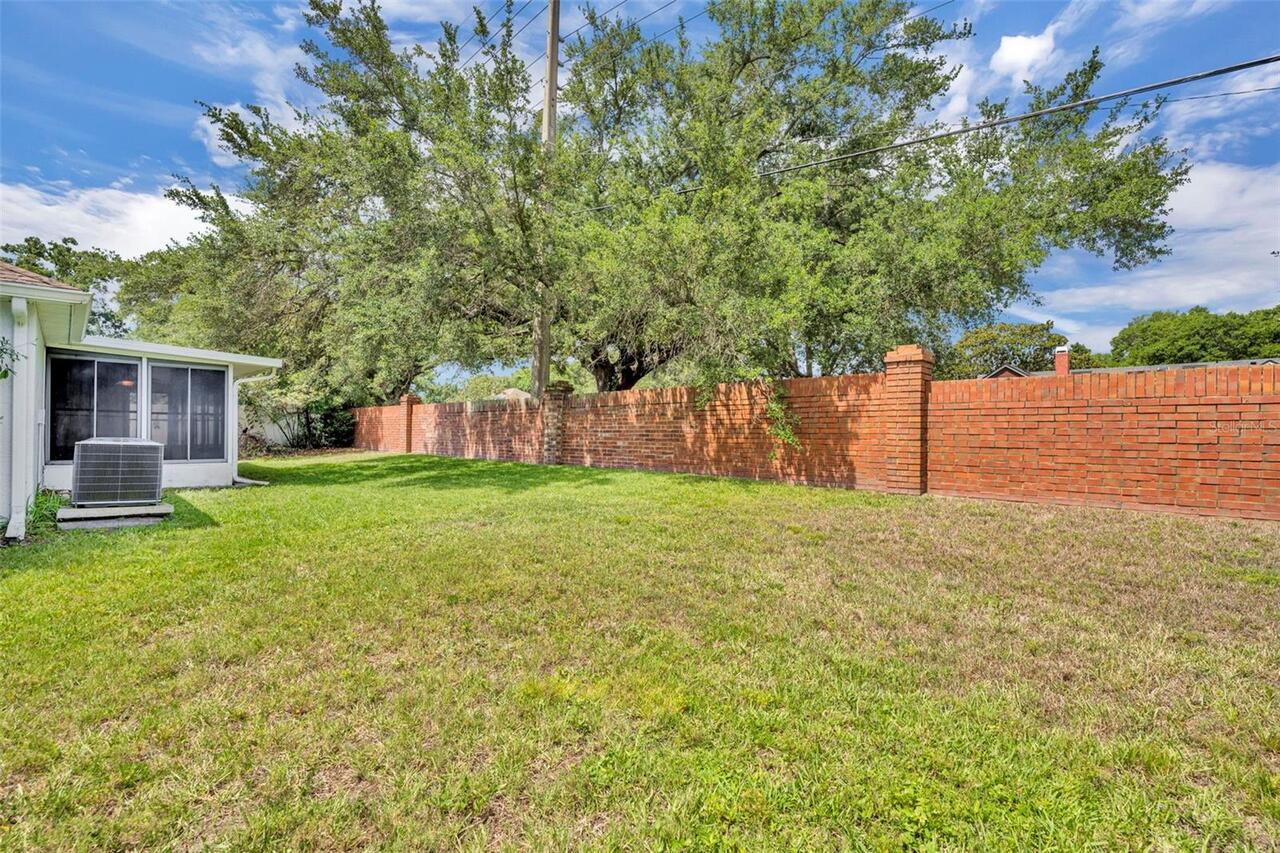 Listing Photo 23
