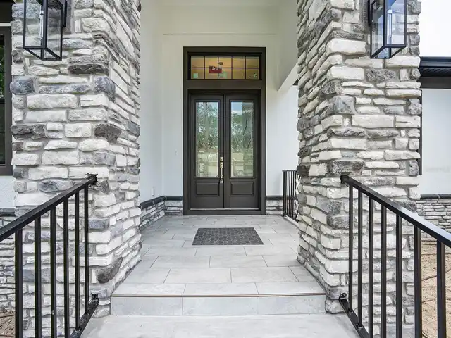 Listing Photo 10