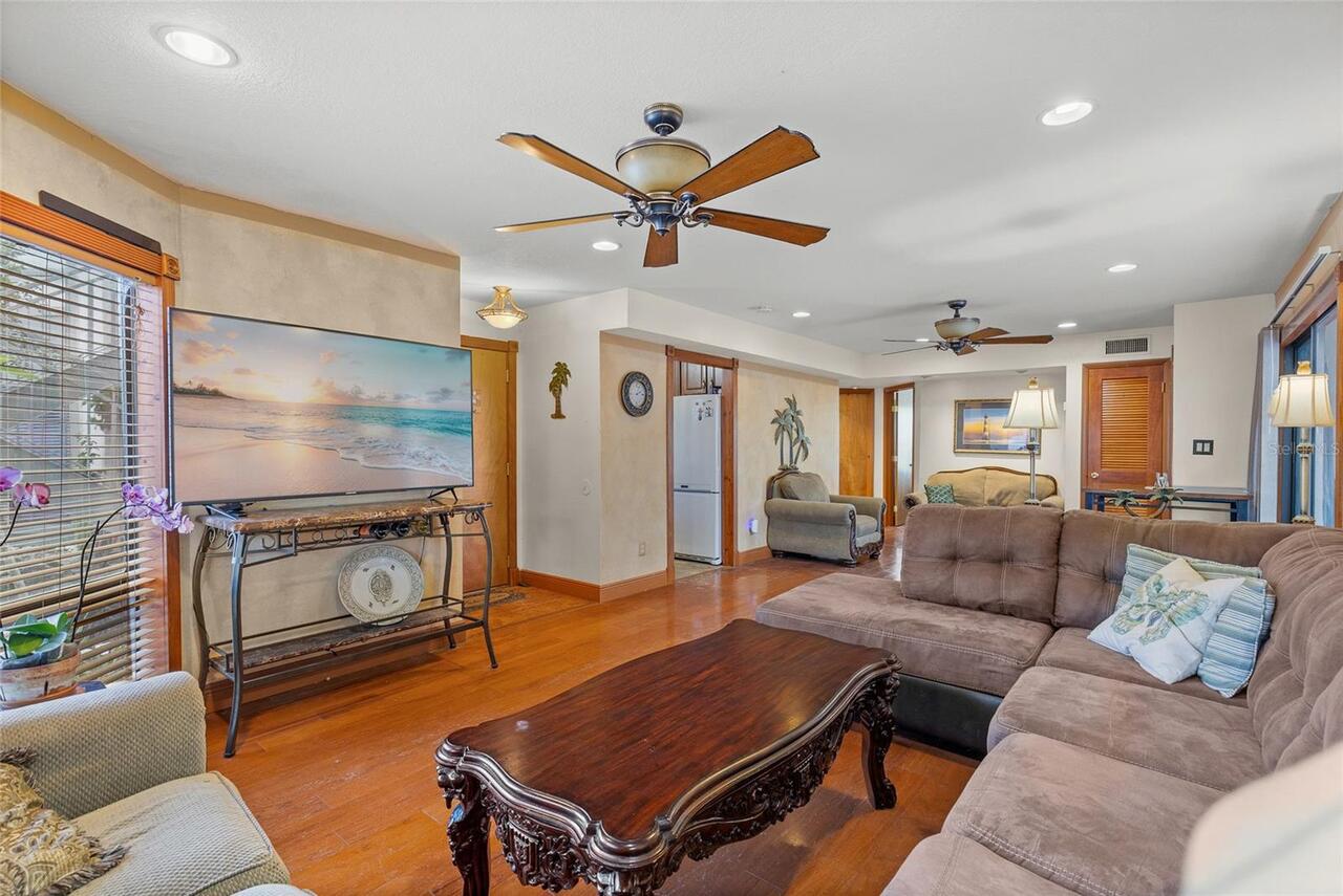 Listing Photo 7