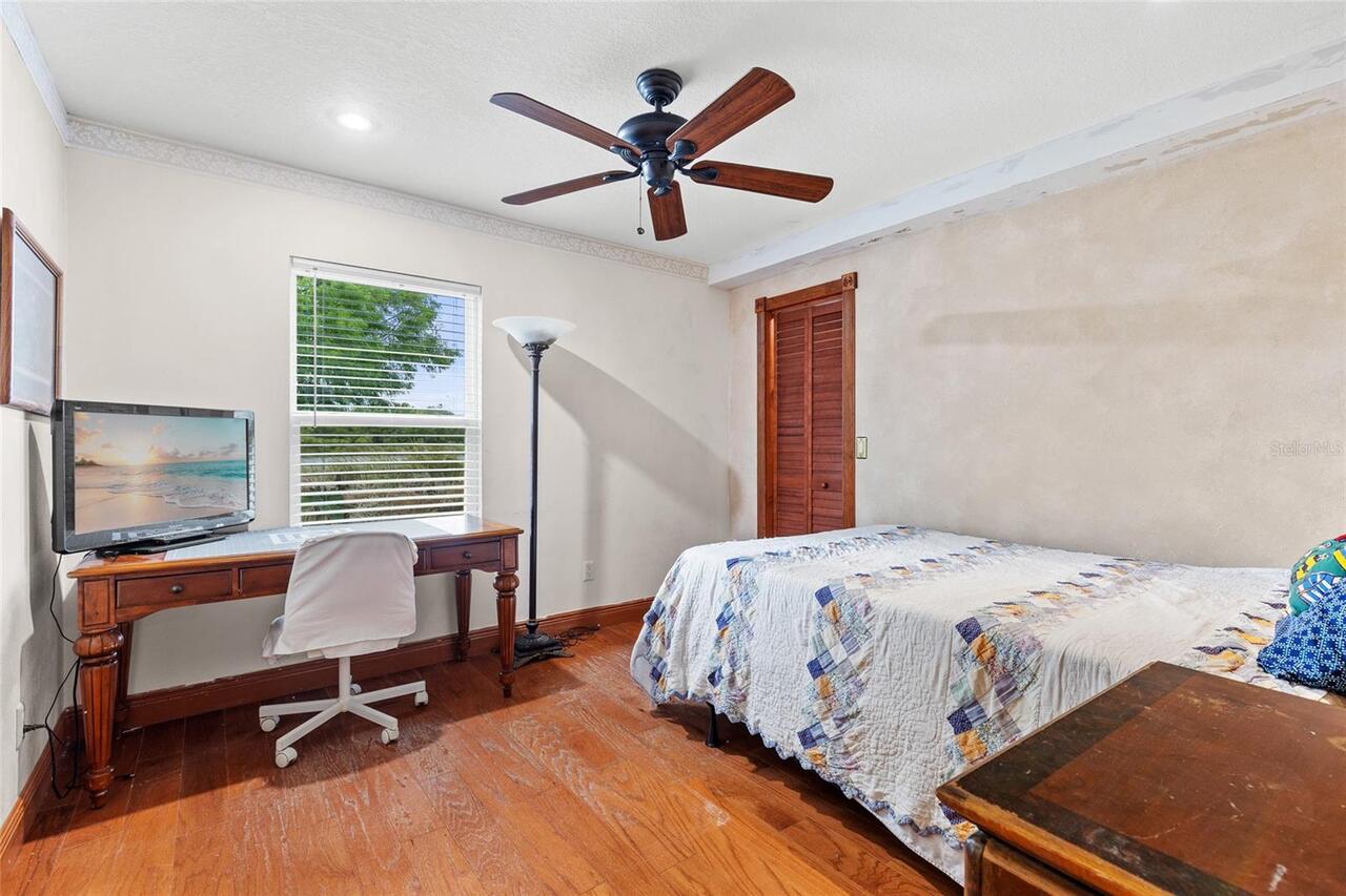 Listing Photo 15
