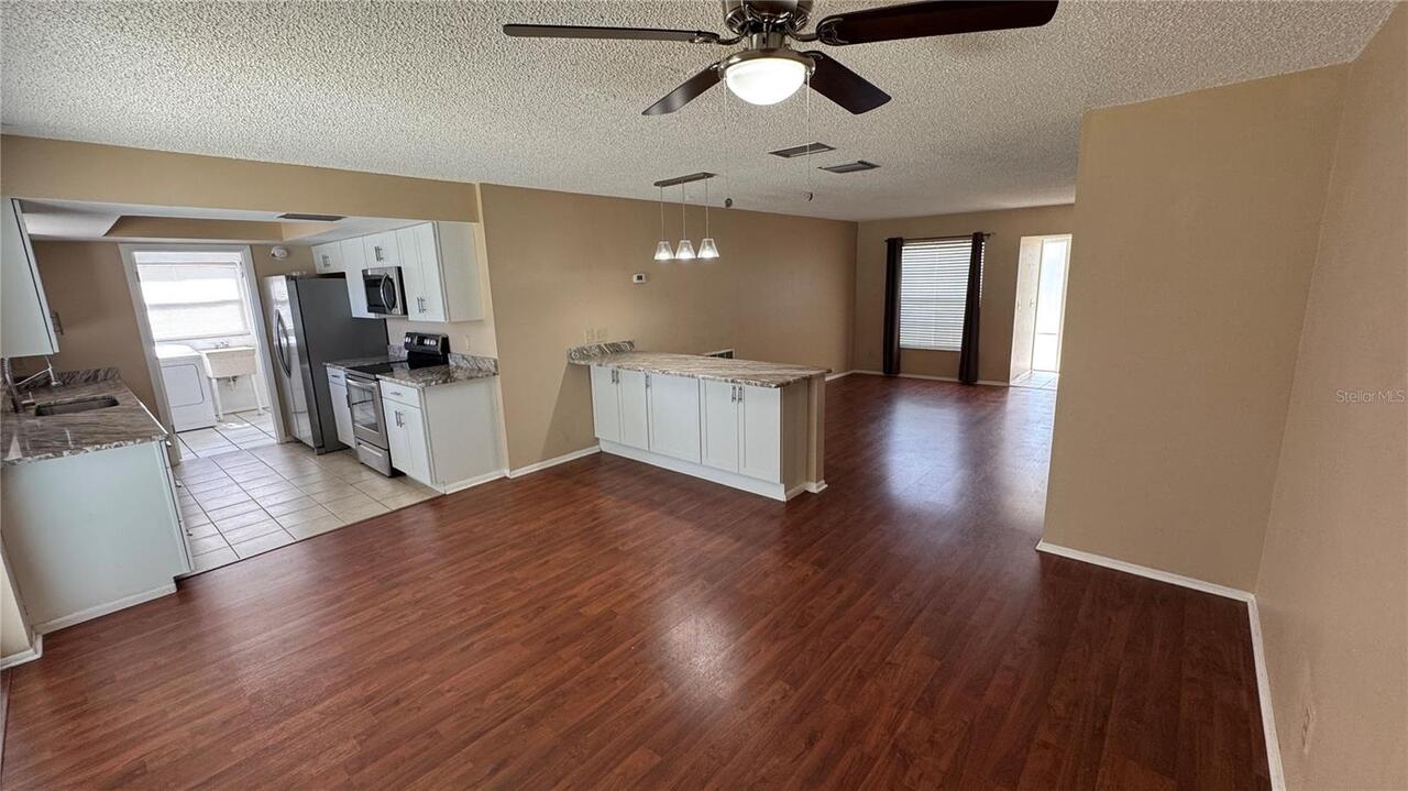 Listing Photo 8