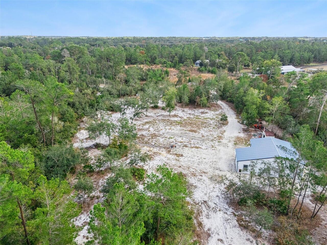 Listing Photo 14