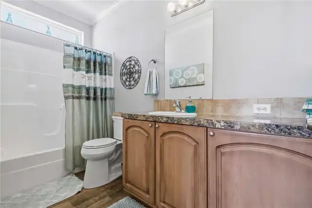Listing Photo 33