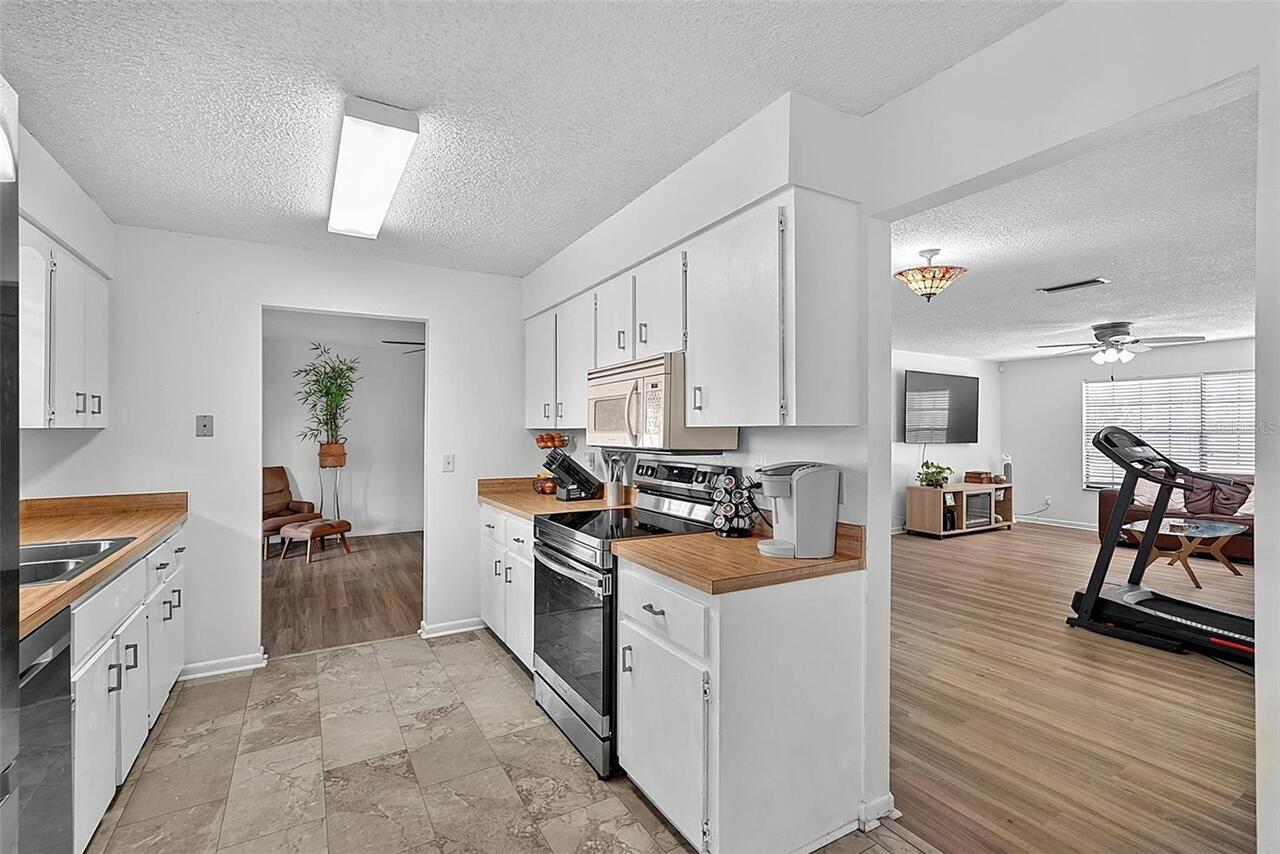 Listing Photo 17