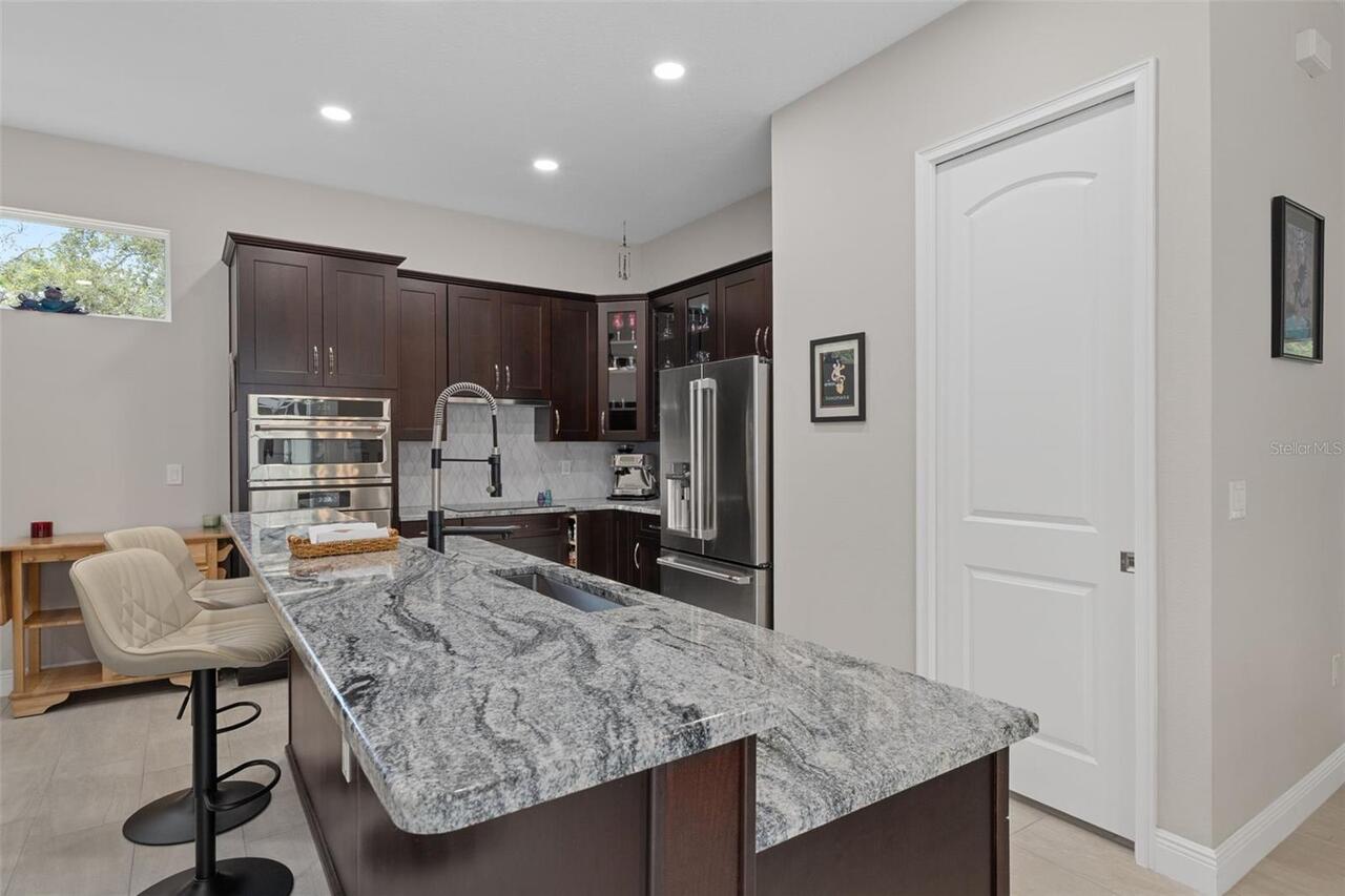 Listing Photo 17