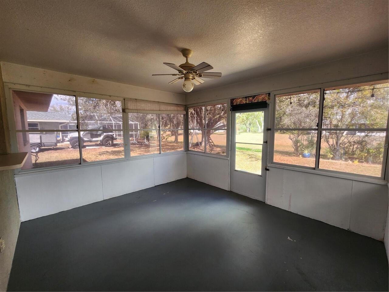 Listing Photo 16