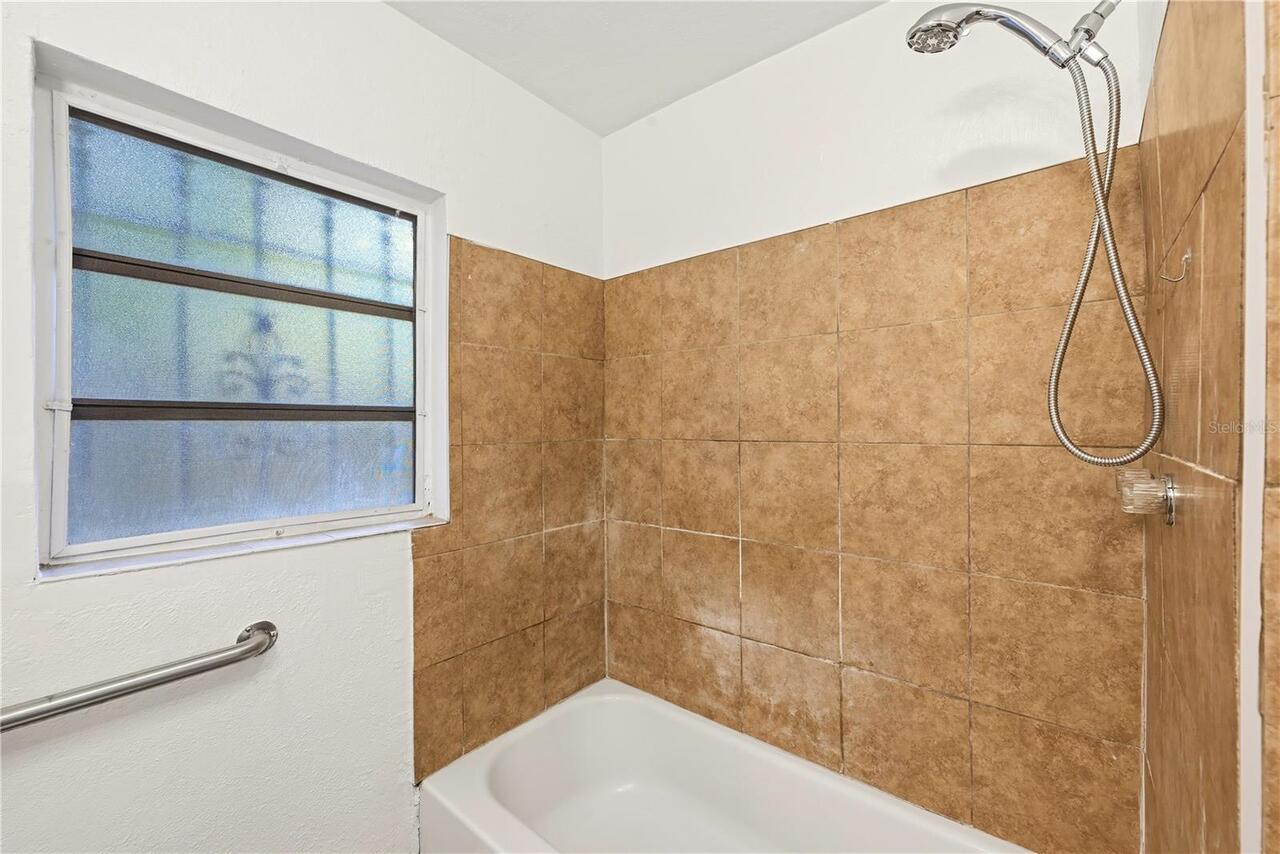 Listing Photo 18