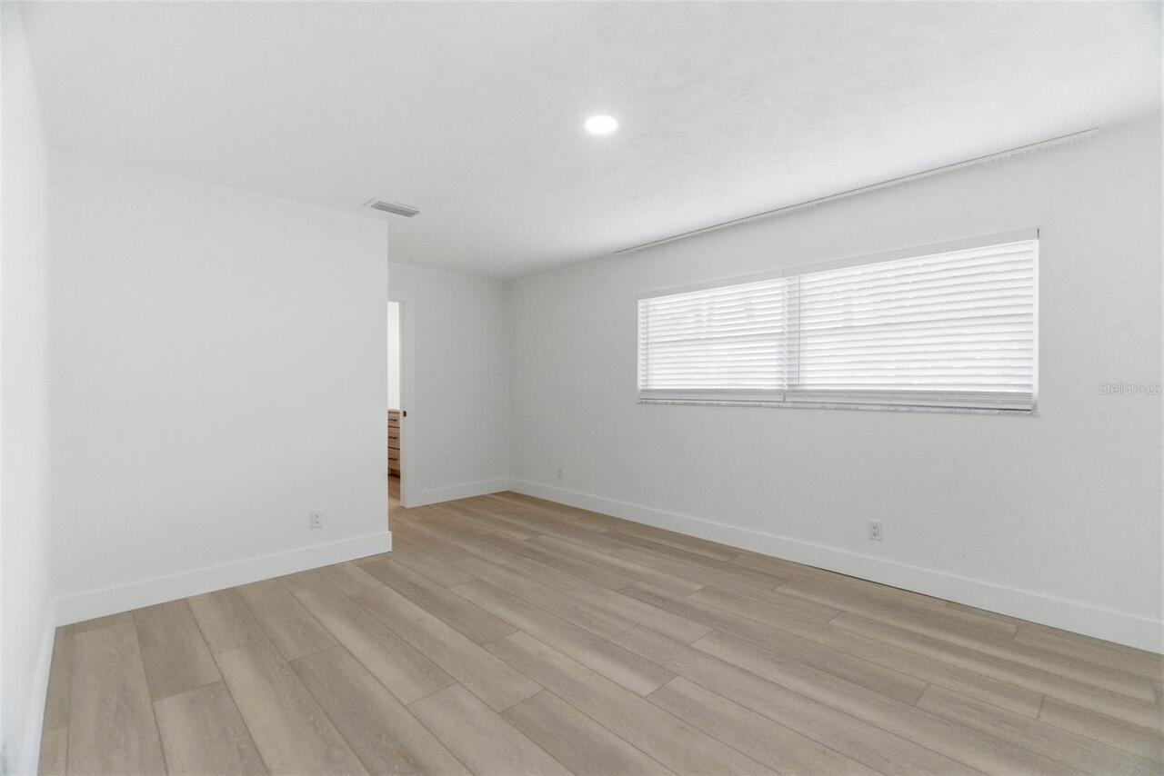 Listing Photo 54