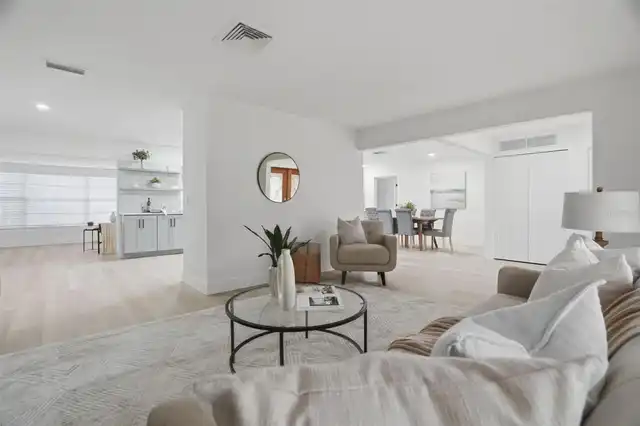 Listing Photo 15