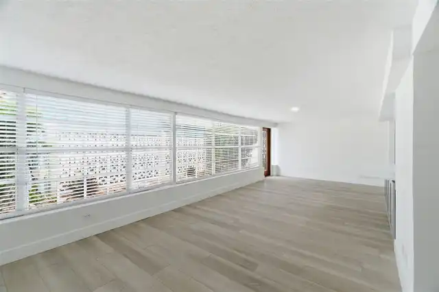 Listing Photo 35