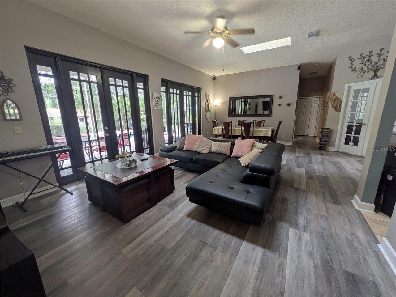 Listing Photo 7