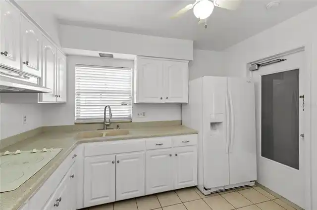 Listing Photo 16