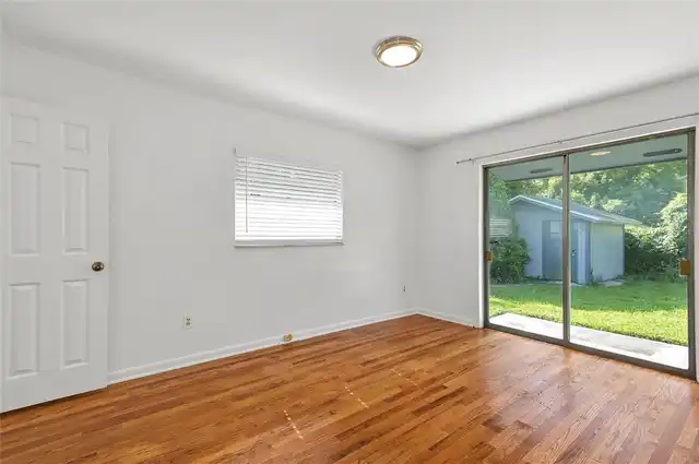 Listing Photo 22