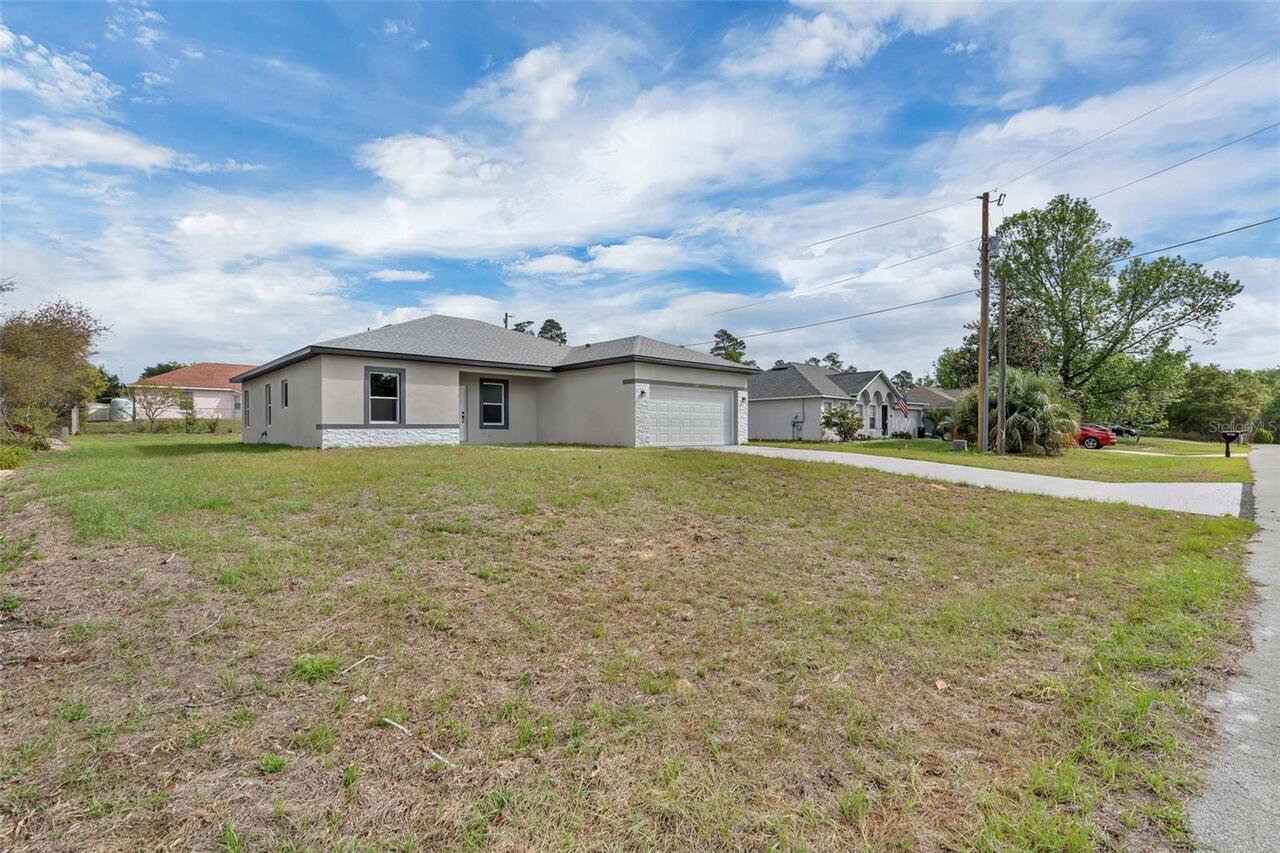 Listing Photo 42