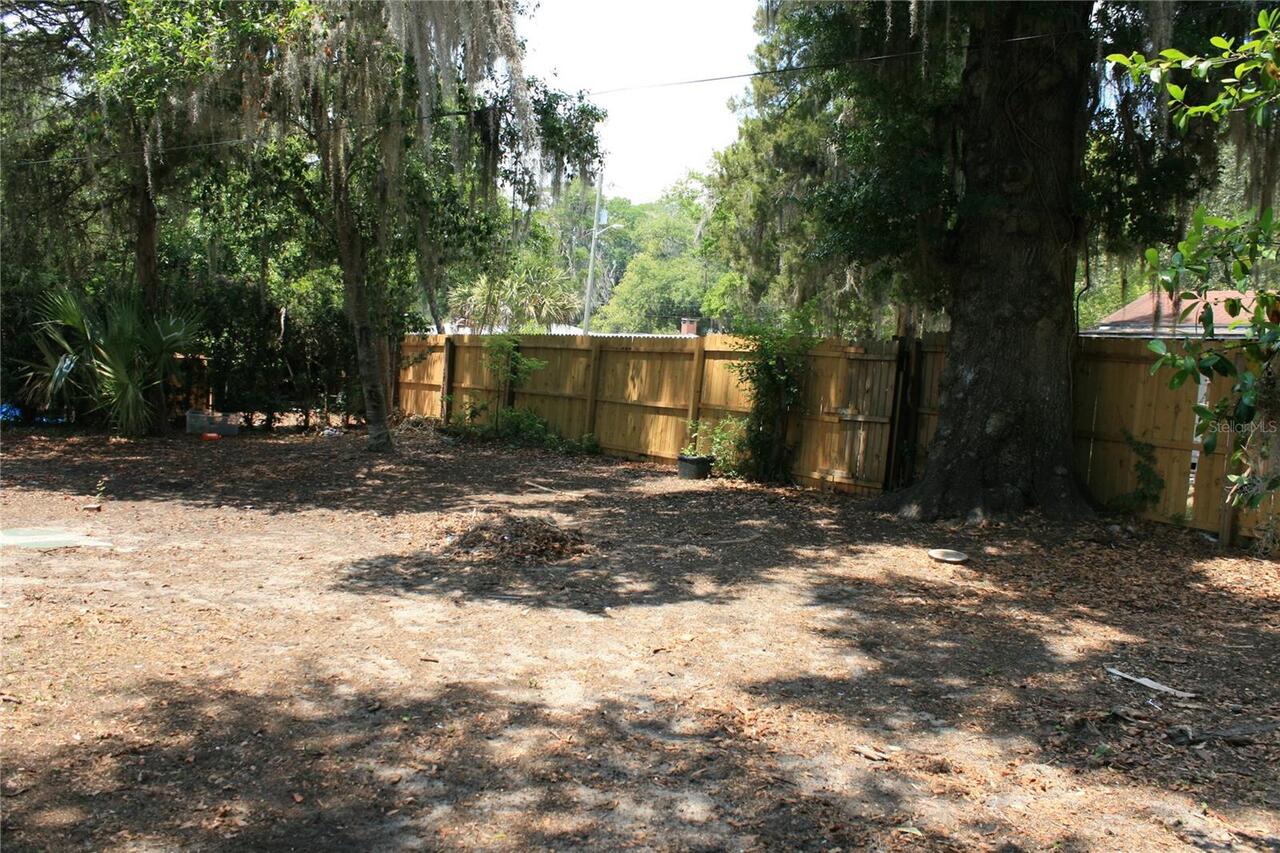 Listing Photo 8
