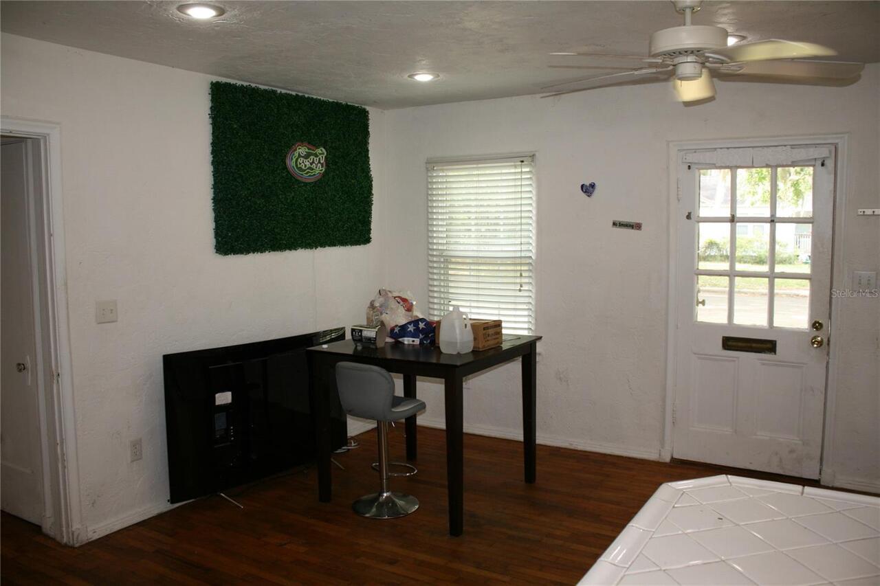 Listing Photo 9