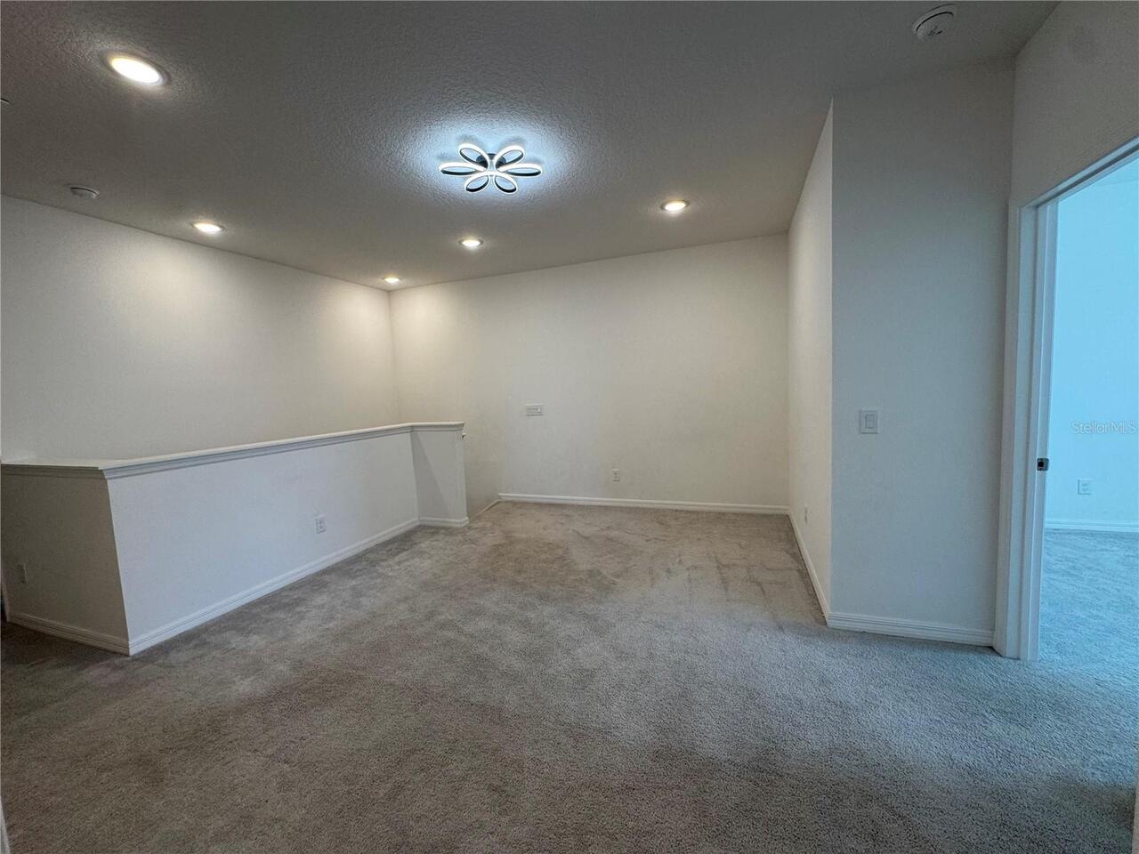 Listing Photo 12