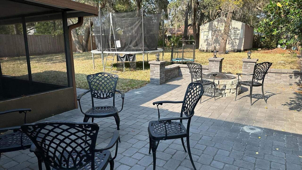 Listing Photo 8