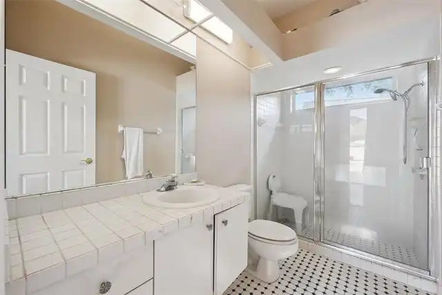 Listing Photo 22