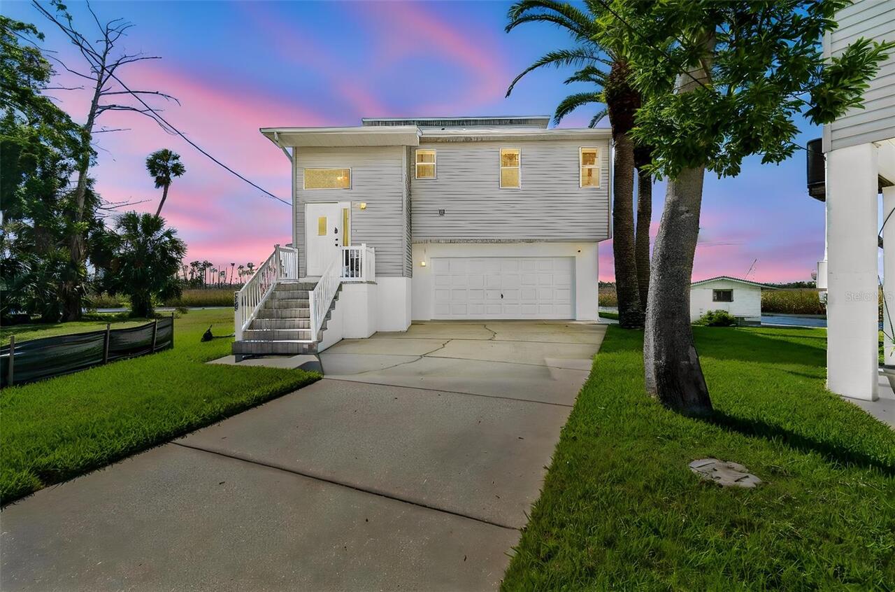 Weeki Wachee Real Estate
