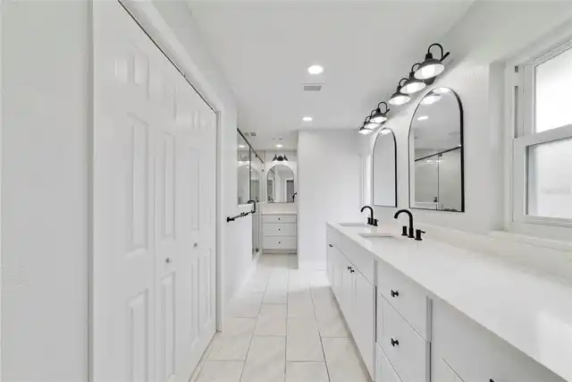 Listing Photo 35