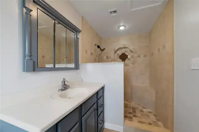 Listing Photo 42