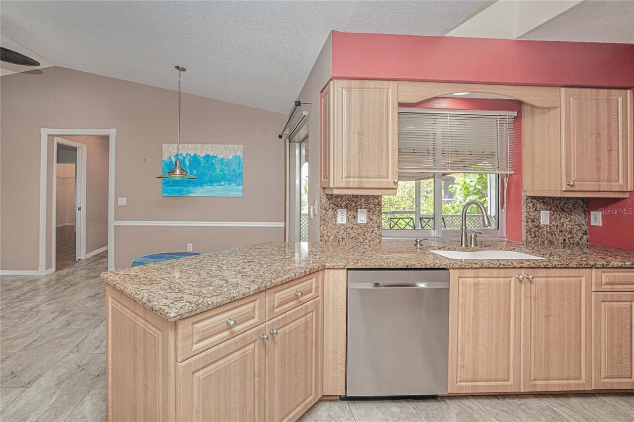 Listing Photo 8
