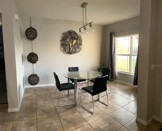 Listing Photo 9