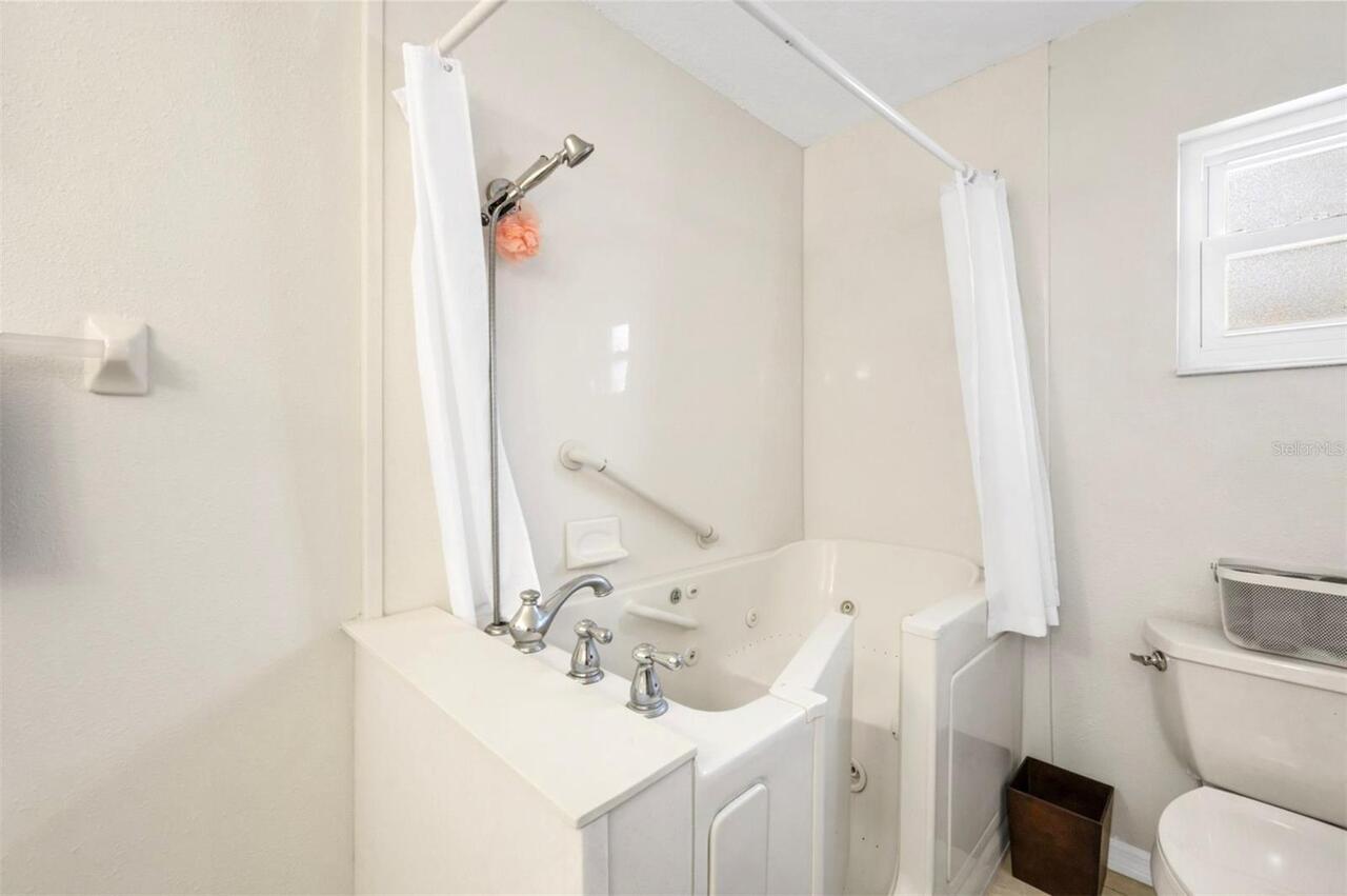 Listing Photo 28