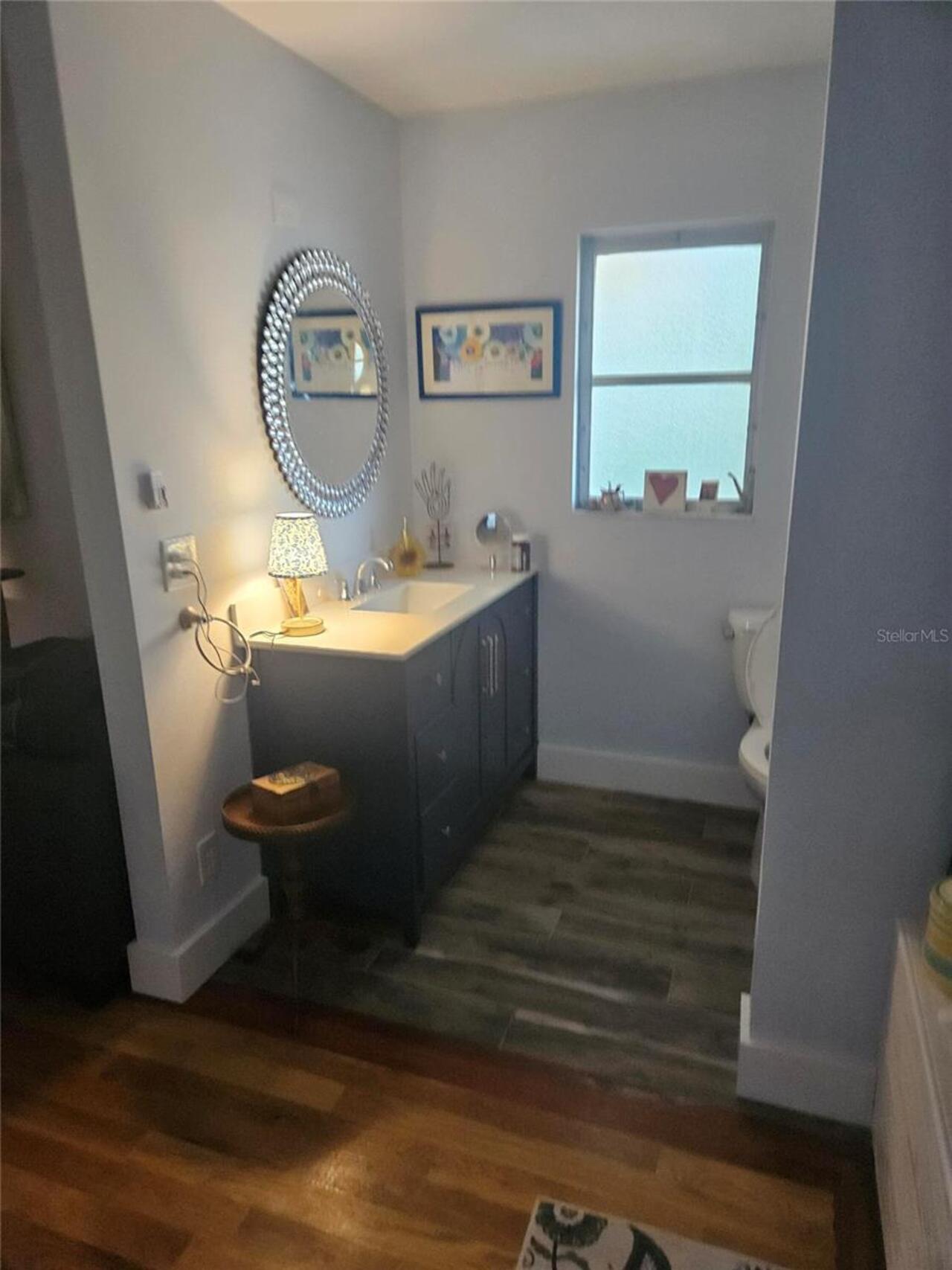 Listing Photo 11