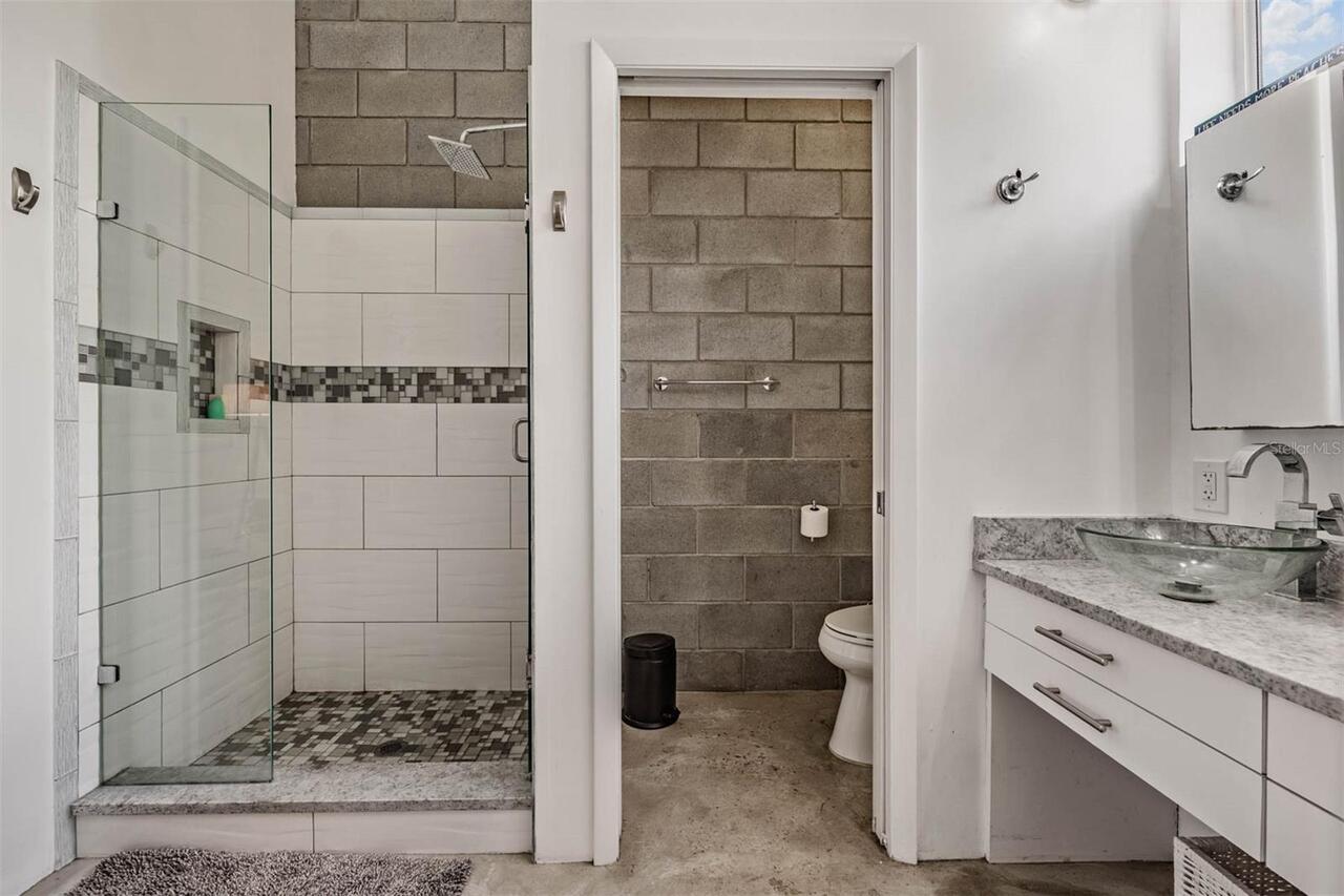 Listing Photo 17