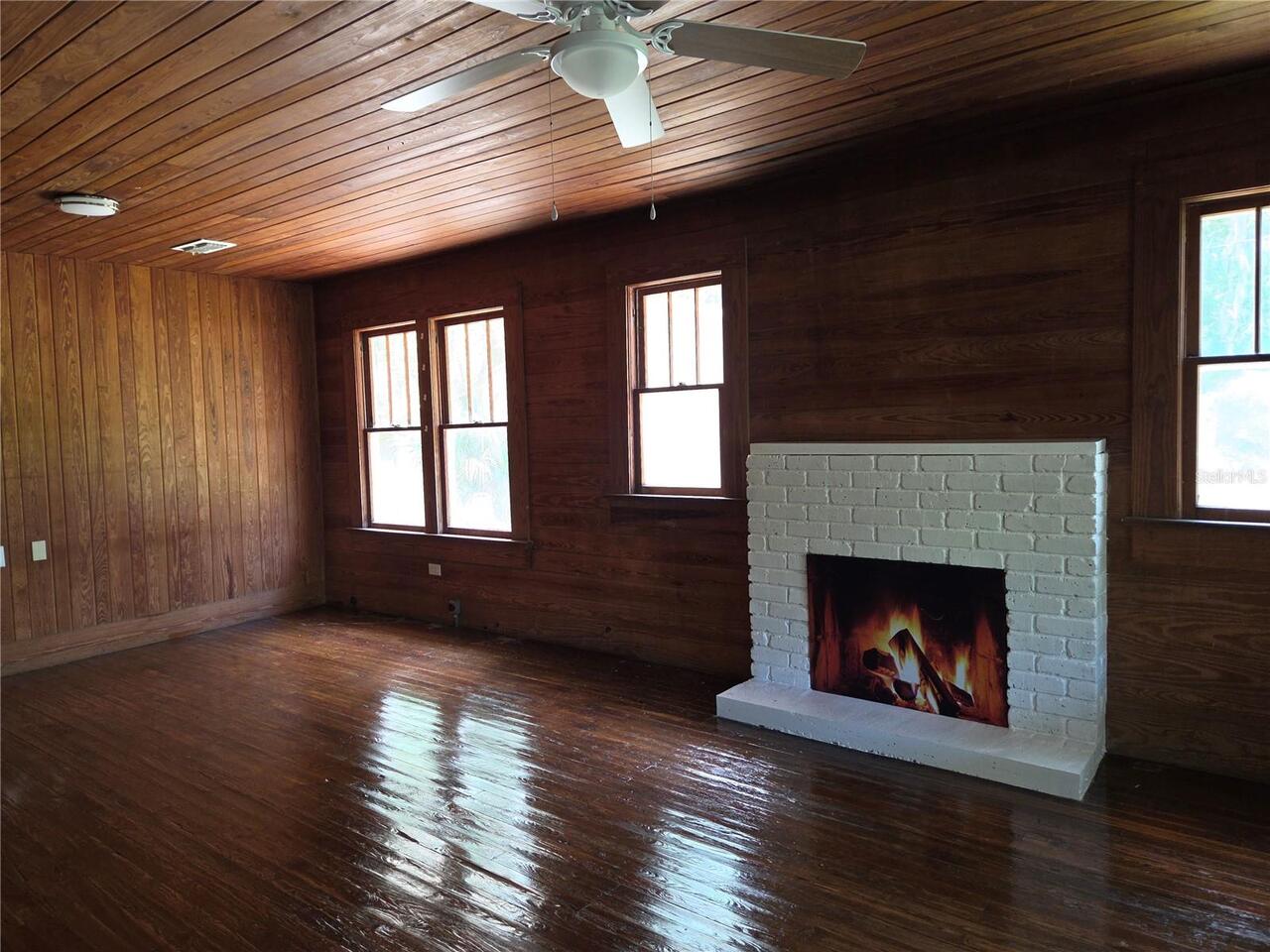 Listing Photo 14