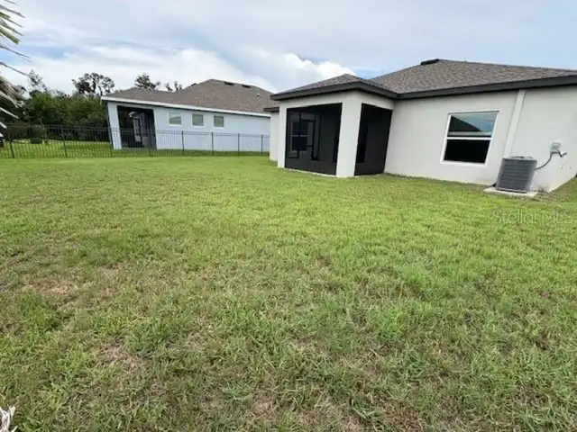 Listing Photo 16