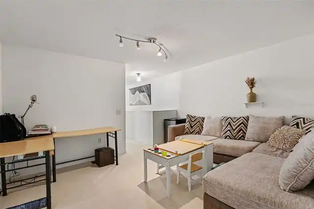 Listing Photo 23