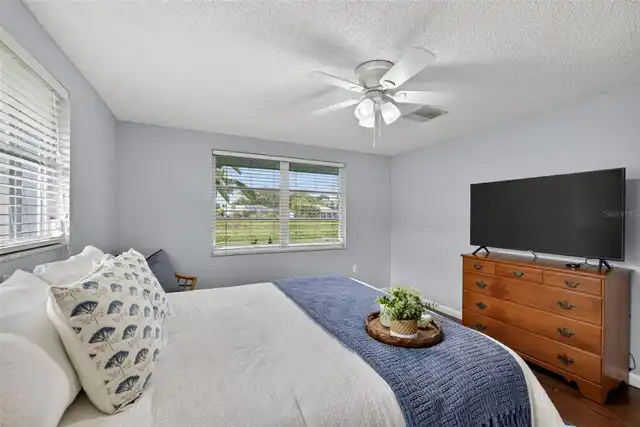Listing Photo 33
