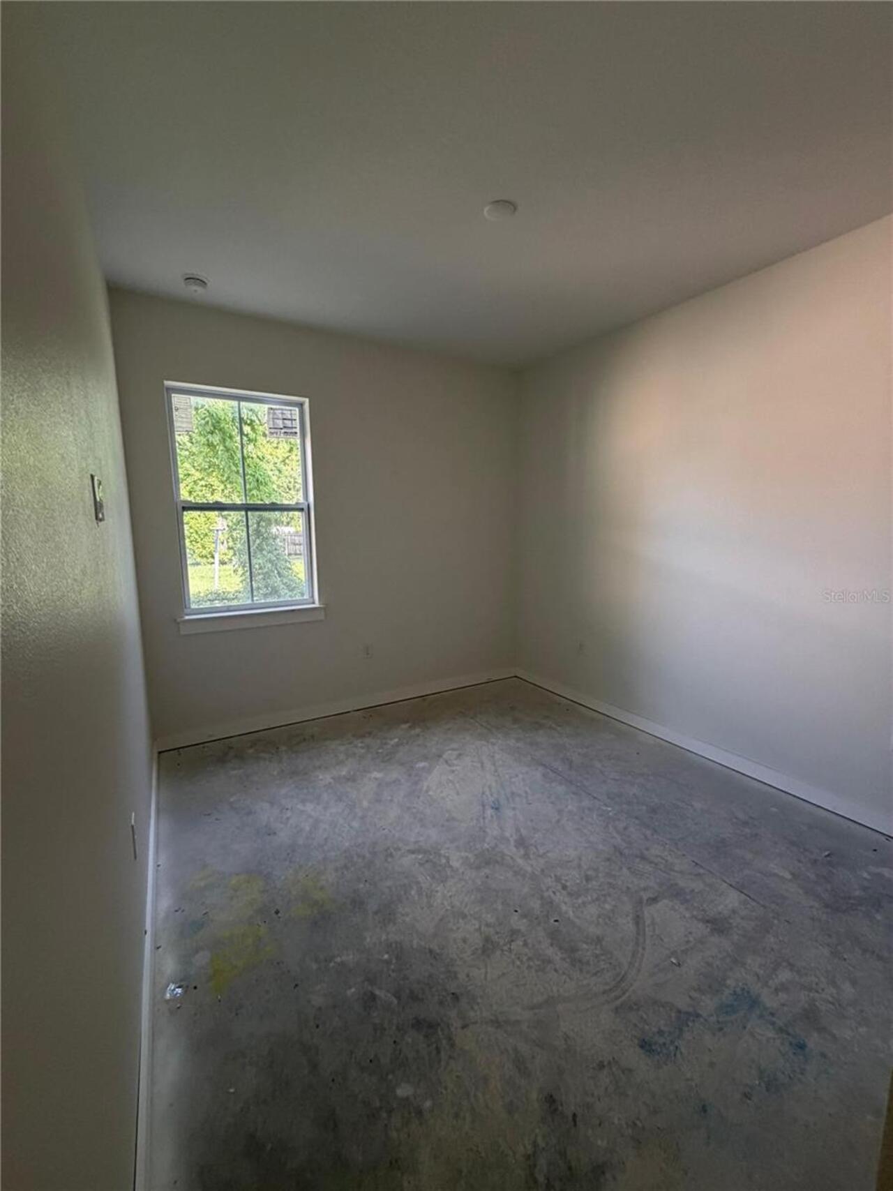 Listing Photo 14