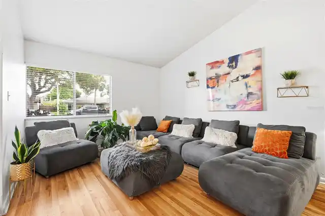 Listing Photo 7