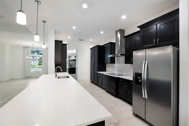 Listing Photo 12
