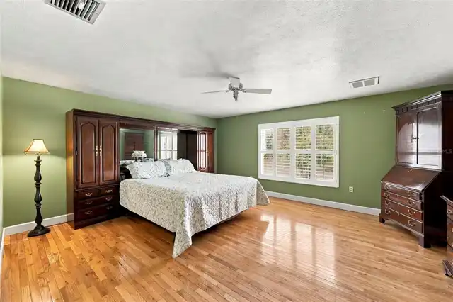 Listing Photo 41