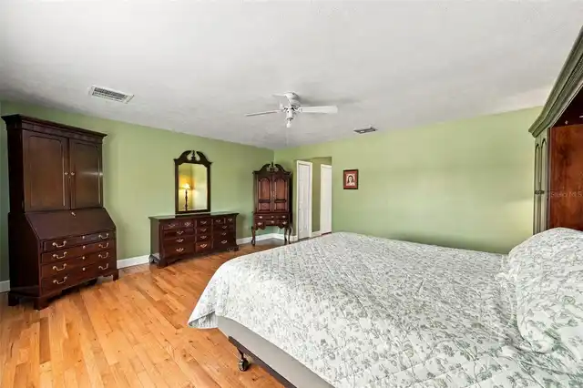 Listing Photo 43