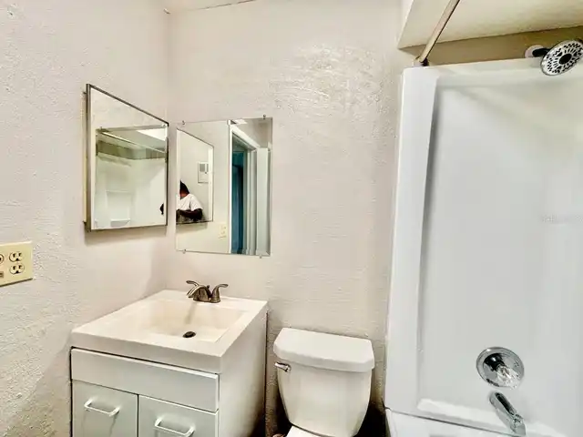 Listing Photo 16