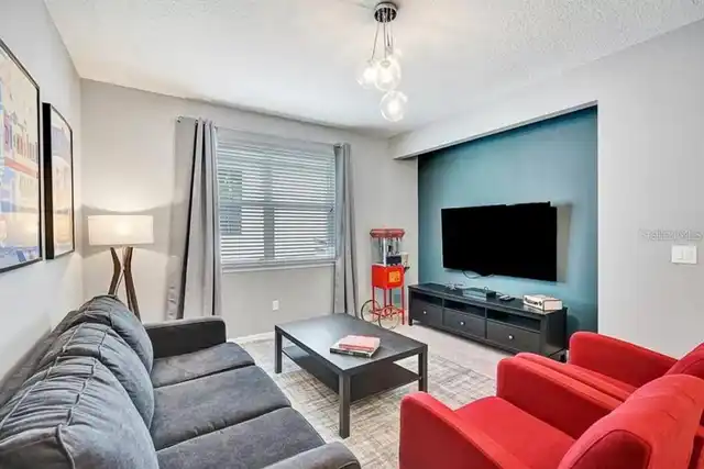 Listing Photo 18