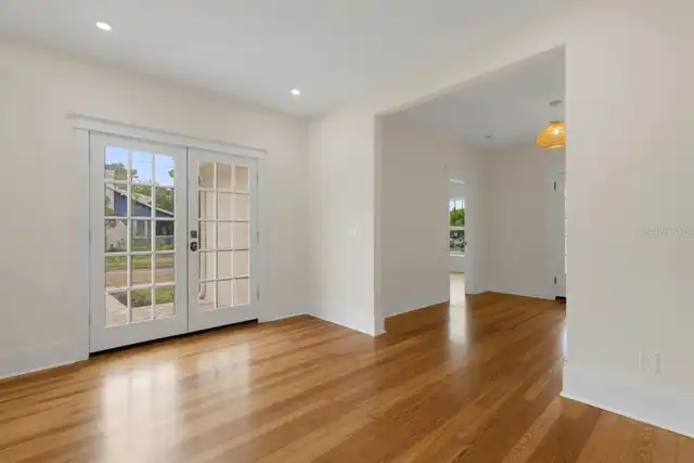 Listing Photo 16